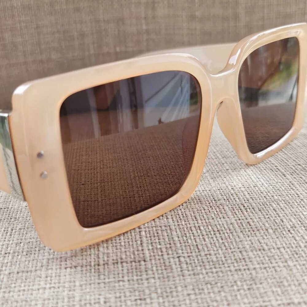 Asos Women Sunglasses Tan Tone Frame Eye Wear Shades
